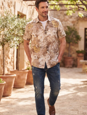 Trendy Men’s Floral All-Over Printed Olive Casual Shirt